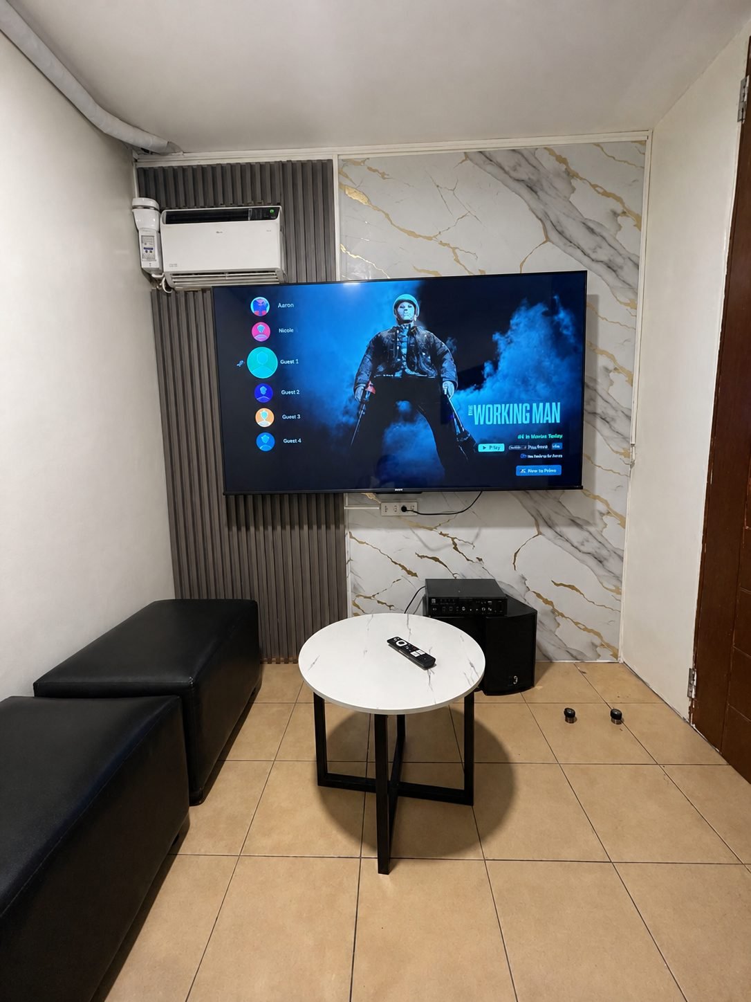 Room 2 interior view 2
